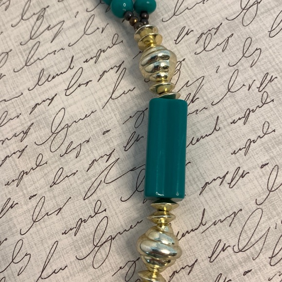 VINTAGE Asymmetrical Teal Bead Necklace - Picture 8 of 8